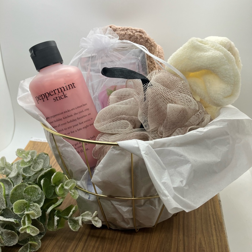 Mother’s Day gift basket with self care items